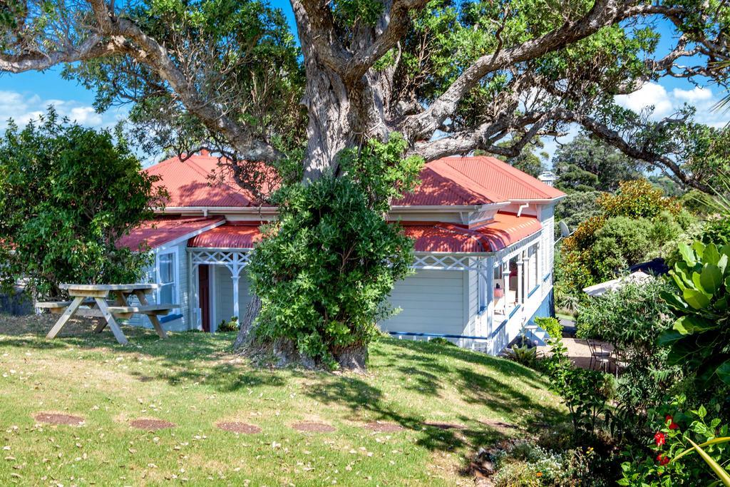 Crescent Villa - Stay Waiheke Ostend 외부 사진